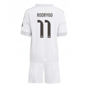 Real Madrid Rodrygo Goes #11 Hjemme Trøje Børn 2025-26 Kortærmet (+ Korte bukser)